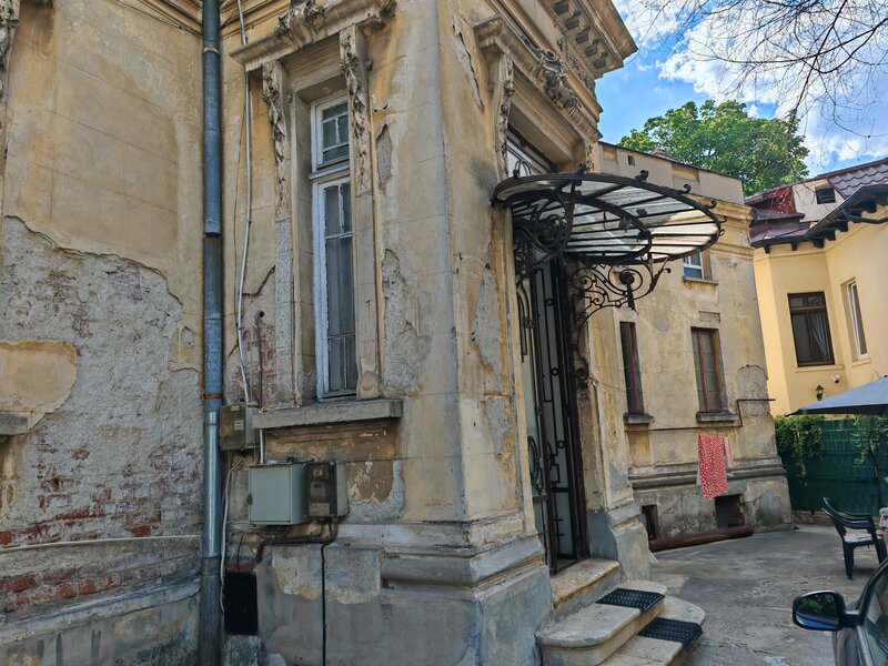 Dacia, Piata Galati,