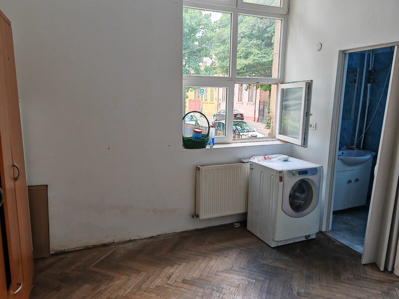 Dacia, Piata Galati,